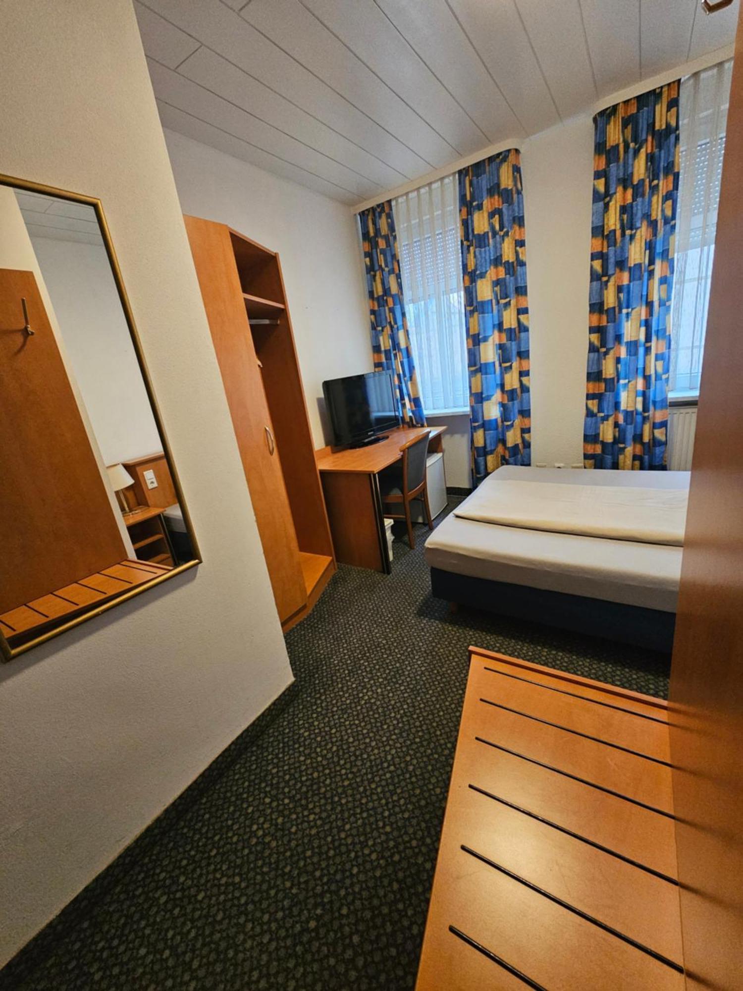 Hotel City Faber 沃尔姆斯 外观 照片