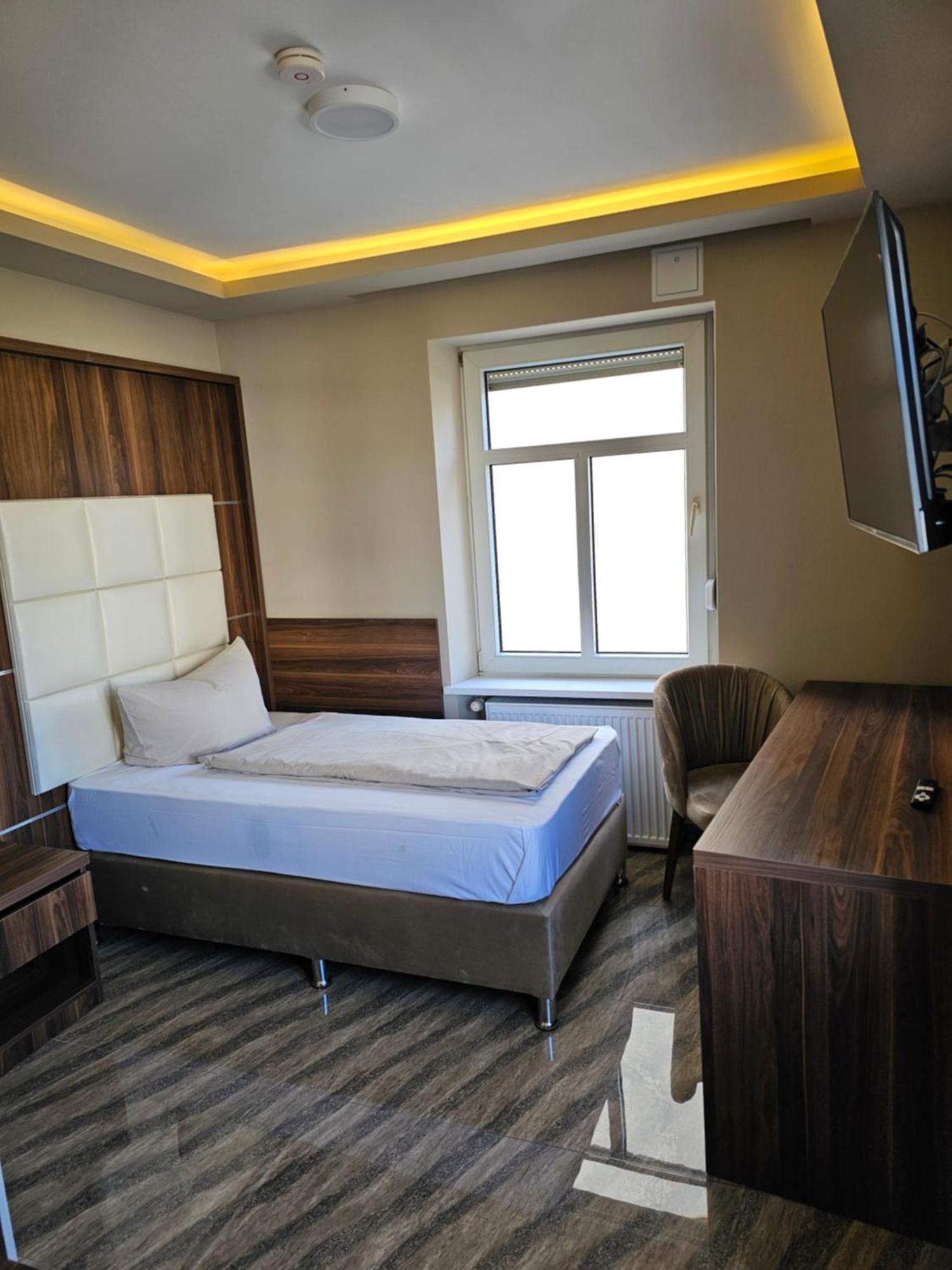 Hotel City Faber 沃尔姆斯 外观 照片