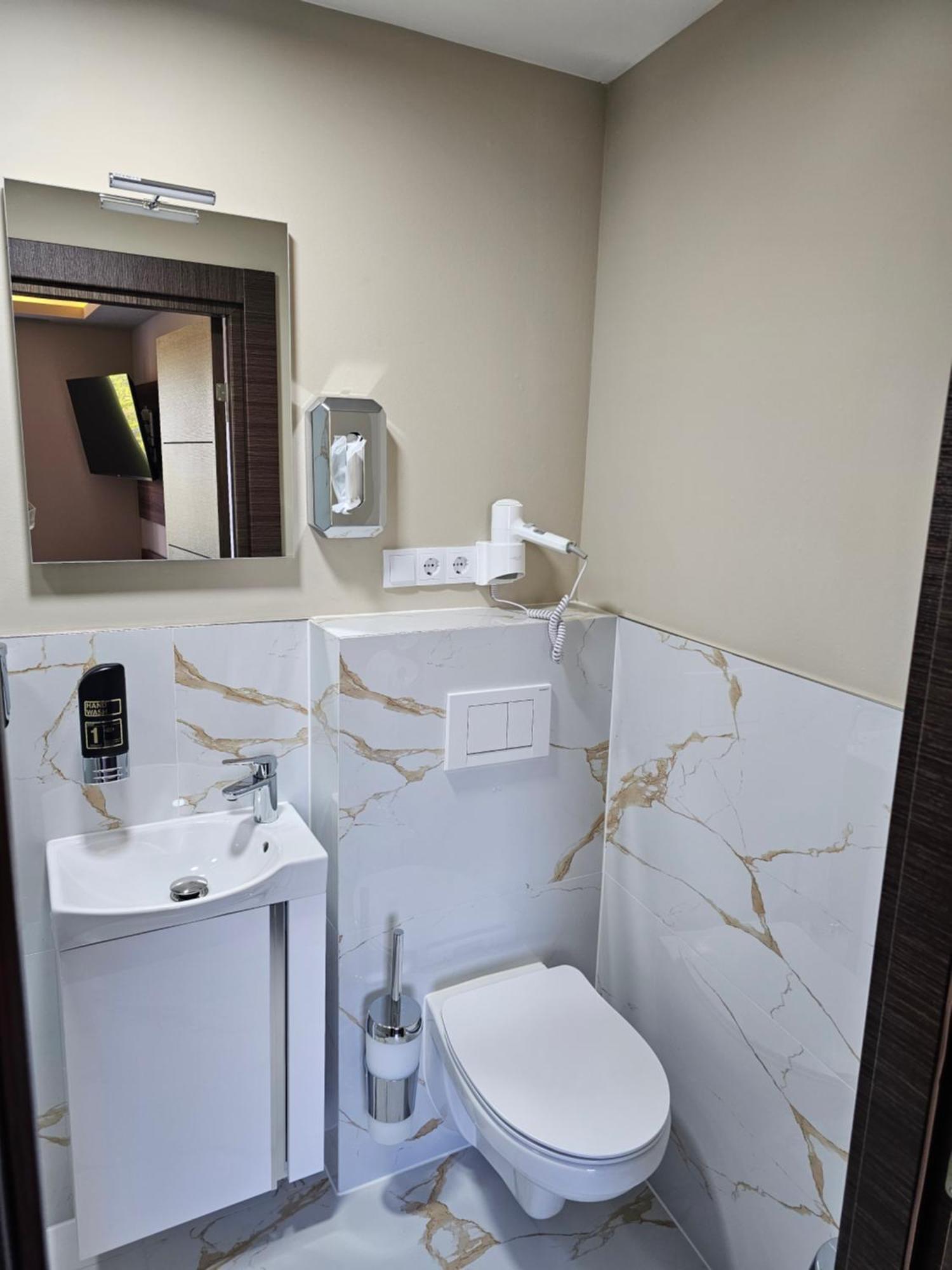 Hotel City Faber 沃尔姆斯 外观 照片